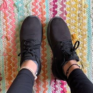 Nike Size 7 Women’s